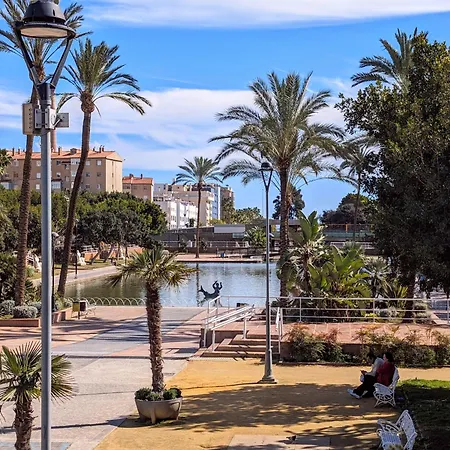 Apartamiento Con Naranjas Malaga Exterior photo
